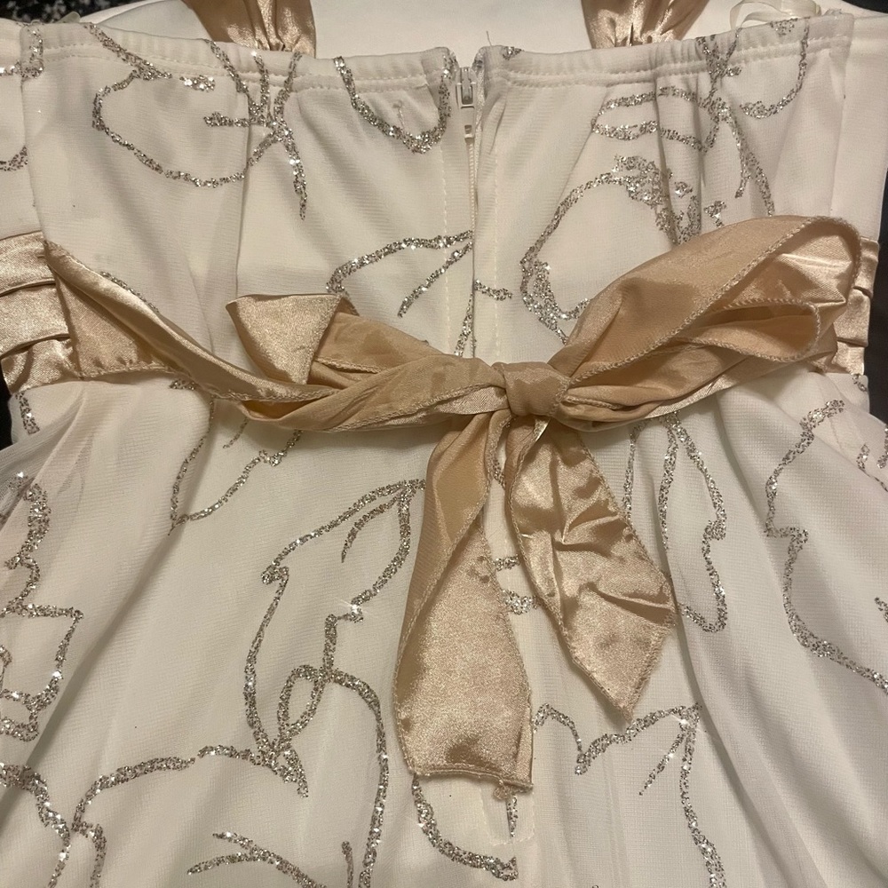Girls Speechless White/Gold formal dress - Size 8